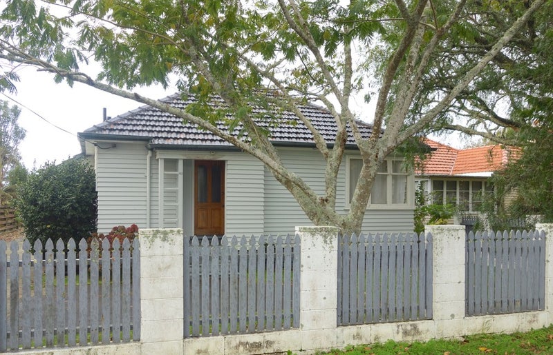 48 Casey Avenue, Fairfield, Hamilton - Carousel 21