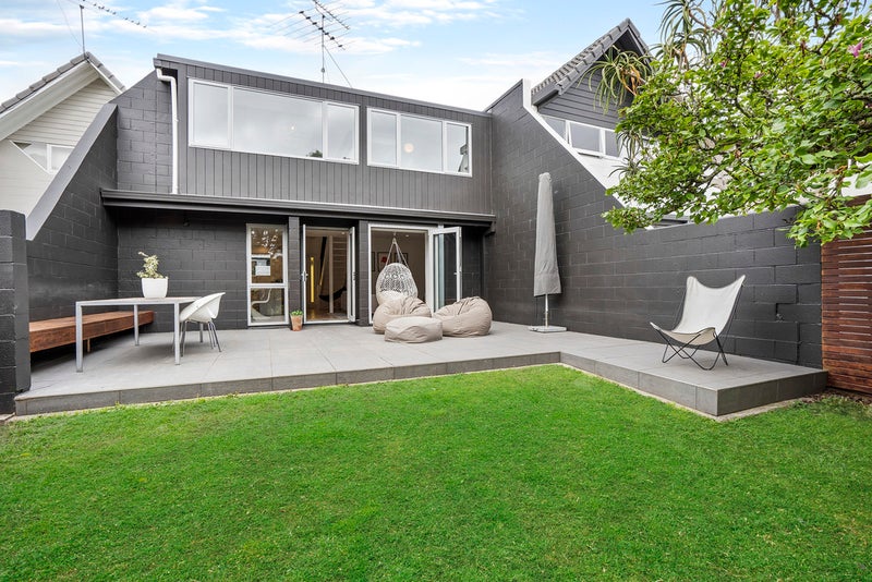 124B Gowing Drive, Meadowbank, Auckland - Carousel 1