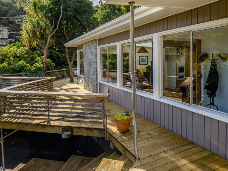 1 Kaitawa Road, York Bay, Lower Hutt - Carousel 1