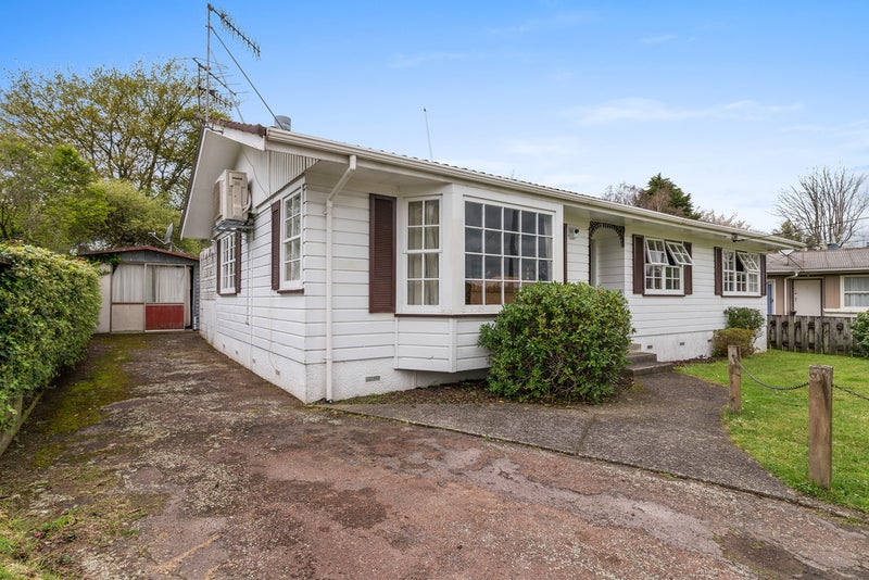 9 Corilin Place, Mangakakahi, Rotorua - Carousel 1