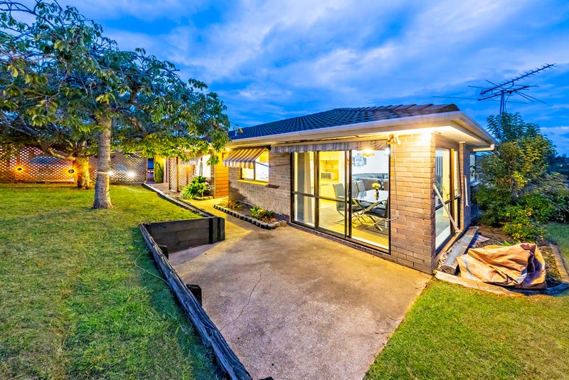 3/51 Redoubt Road, Goodwood Heights, Auckland - Carousel 1