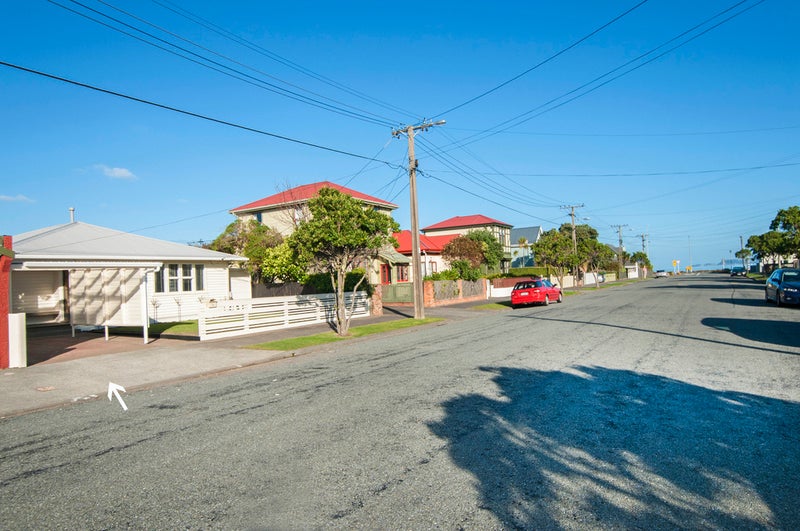 16 Patrick Street, Petone, Lower Hutt - Carousel 20