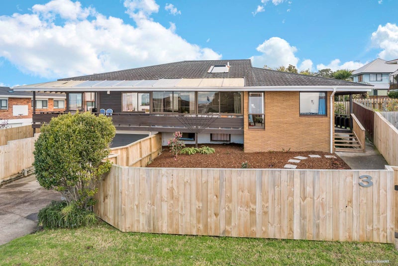 3 HOLDAWAY AVE, Northcote, Auckland - Carousel 1