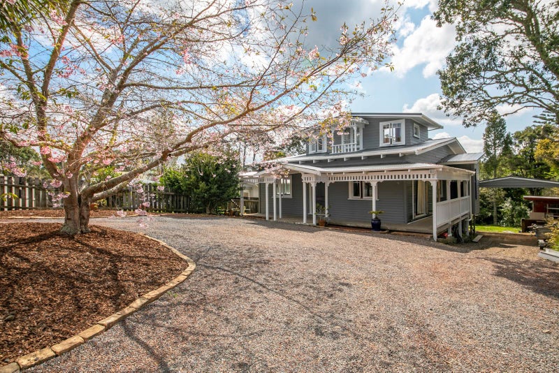 70 Victory Road, Laingholm, Auckland - Carousel 1