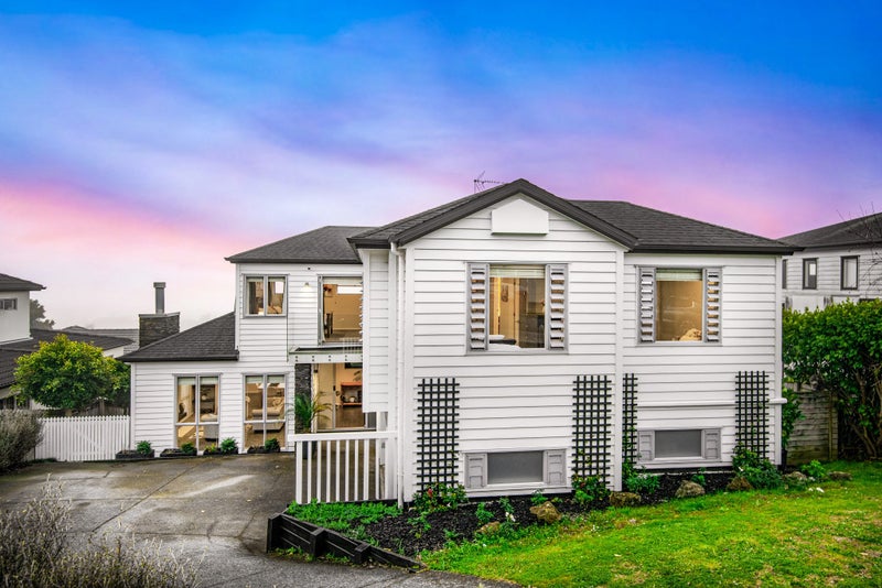 8 Oak View Terrace, Schnapper Rock, Auckland - Carousel 2