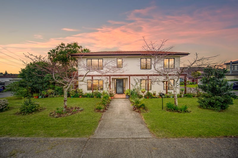 30 Lenore Road, Favona, Auckland - Carousel 1