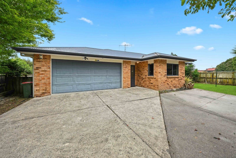 14 Corsair Place, Melville, Hamilton - Carousel 1