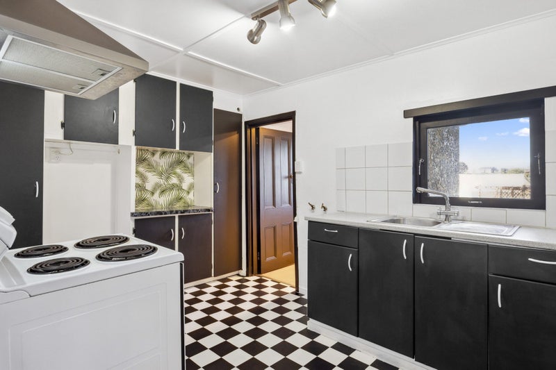 23 Beresford Street, Kaikorai, Dunedin - Carousel 1