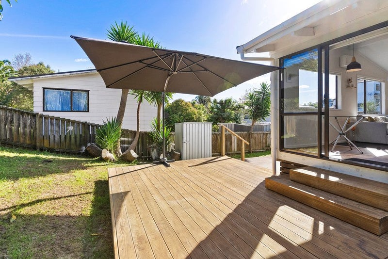 48B Sungrove Rise, Sunnyvale, Auckland - Carousel 2
