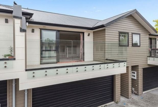 2/287 Ulster Street, Whitiora, Hamilton - Carousel 1