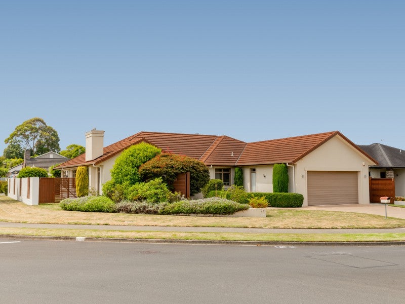 31 Inverness Drive, Pyes Pa, Tauranga - Carousel 20