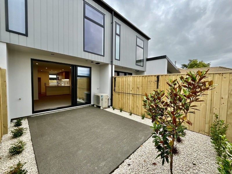 4/33 Diamond Avenue, Spreydon, Christchurch - Carousel 1