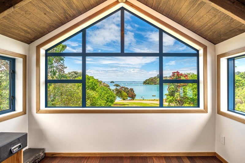 16 Shelly Beach Road, Surfdale, Waiheke Island - Carousel 2