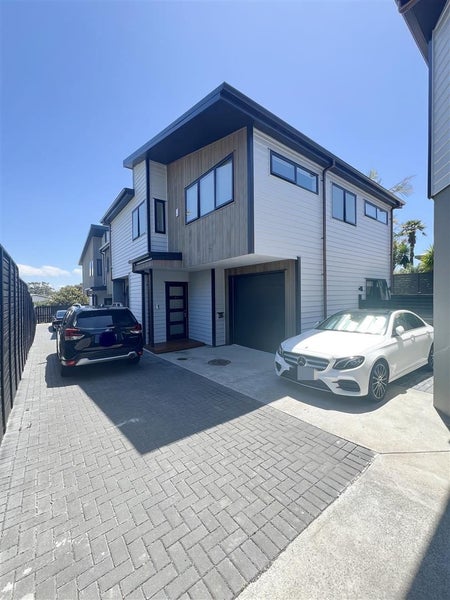 81A Matipo Road, Mairangi Bay, Auckland - Carousel 1