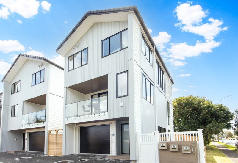 283A Bucklands Beach Road, Bucklands Beach, Auckland - Carousel 1