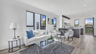 1/47 Beach Road, Te Atatu Peninsula, Auckland - Carousel 1