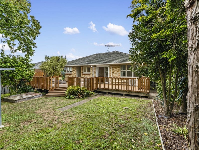 2/7 McRae Road, Mount Wellington, Auckland - Carousel 1