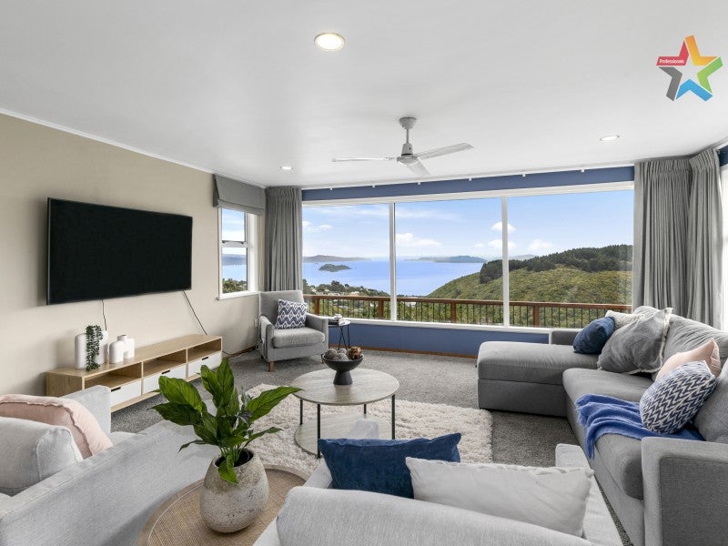 52 Titiro Moana Road, Korokoro, Lower Hutt - Carousel 1