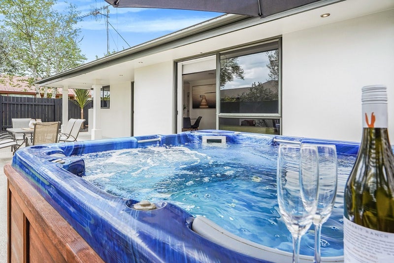 16 Aria Court, Fairview Downs, Hamilton - Carousel 20