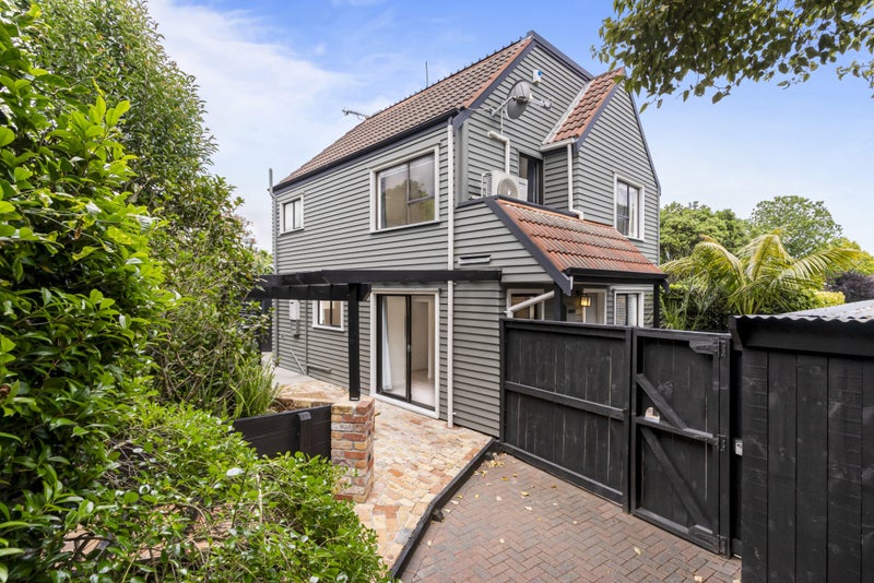 18 Wimbledon Way, Remuera, Auckland - Carousel 1