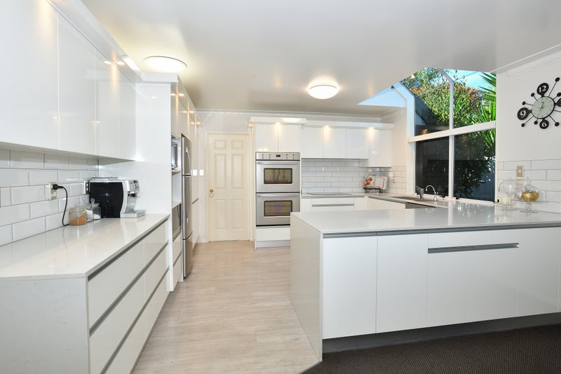 8 Emily Street, Riverdale, Gisborne - Carousel 2