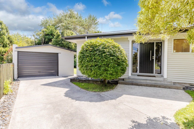 21 Paulette Place, Queenwood, Hamilton - Carousel 2