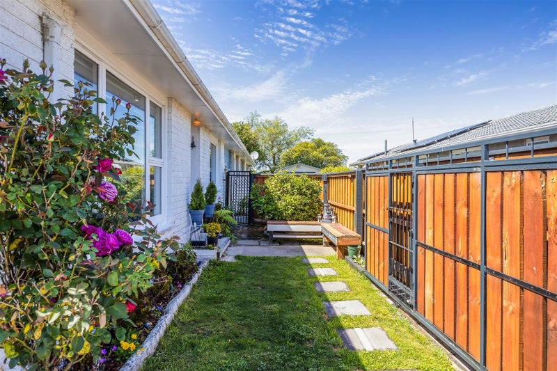 1/247 Waterloo Road, Hornby, Christchurch - Carousel 2