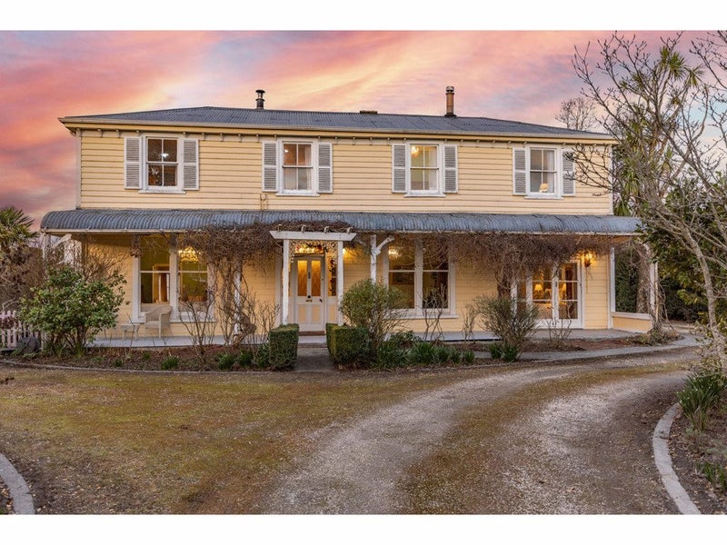 136 High Street, Oxford, Waimakariri - Carousel 1