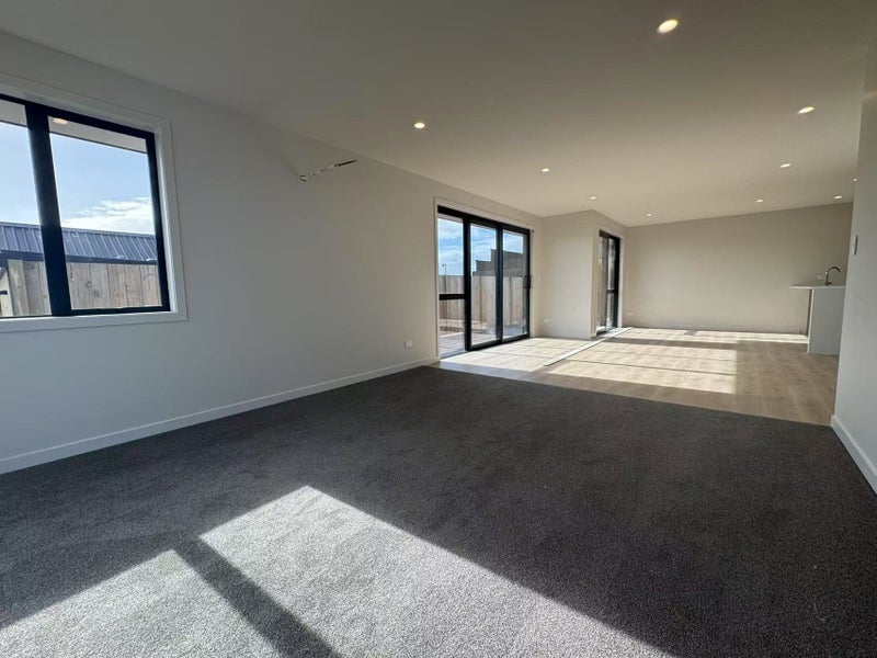 11 Taahunui Rise, Peacocke, Hamilton - Carousel 2