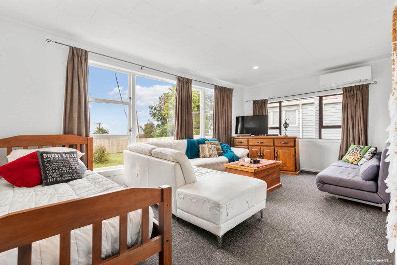 68 Mclarin Road, Waiuku - Carousel 1