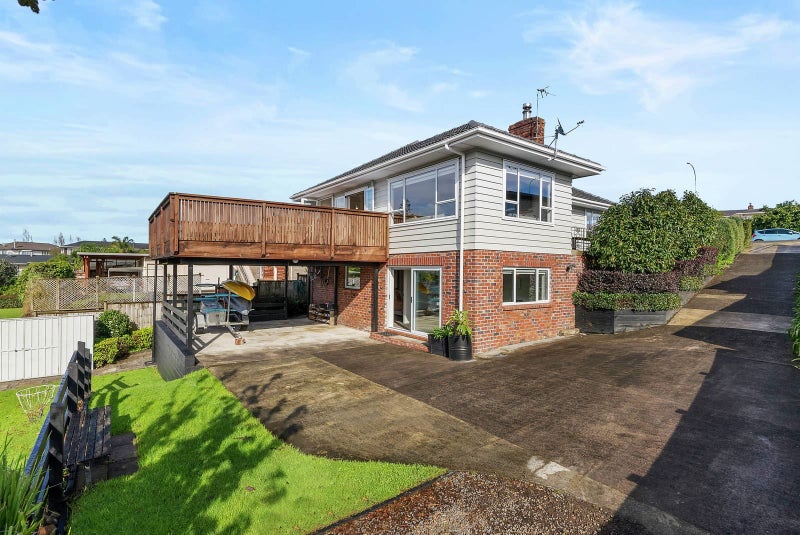 6 Greenhill Crescent, Pakuranga, Auckland - Carousel 1