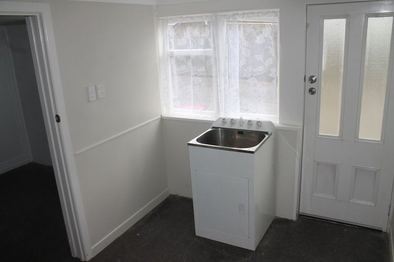 19A Newington Road, Henderson, Auckland - Carousel 10