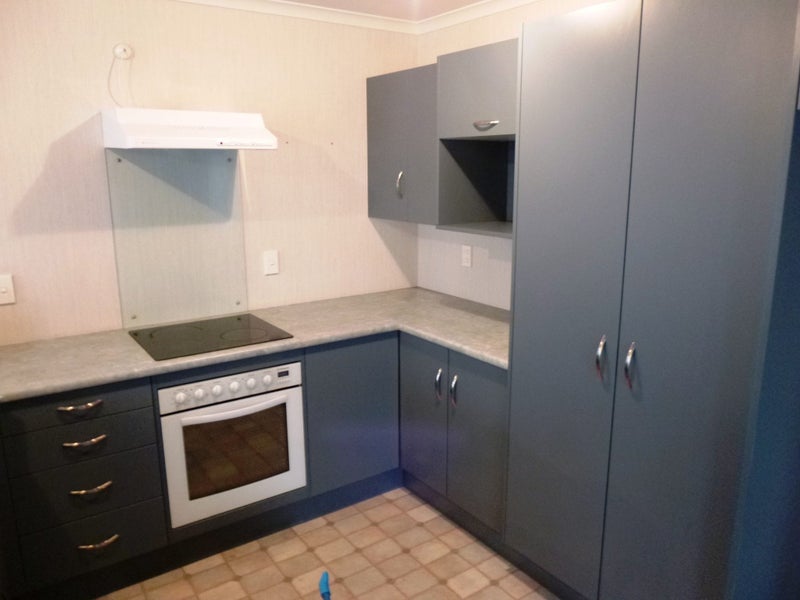 4 Branigan Parade, Kelvin Grove, Palmerston North - Carousel 2