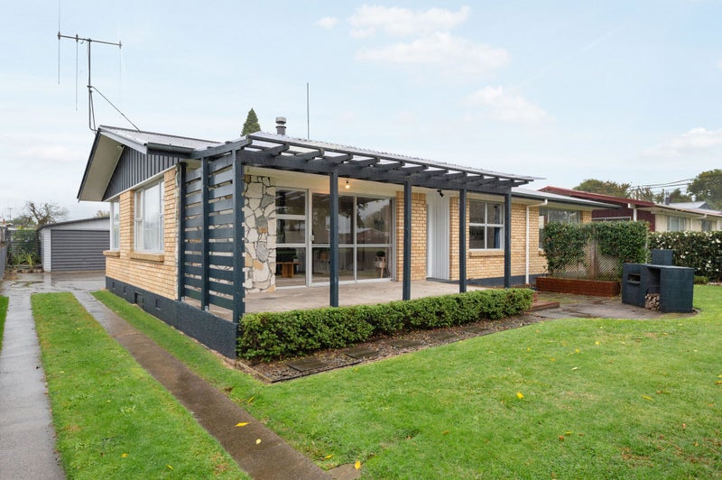 150 Burns Street, Leamington, Cambridge - Carousel 1