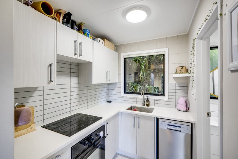 2/48 Burns Road, Hospital Hill, Napier - Carousel 1