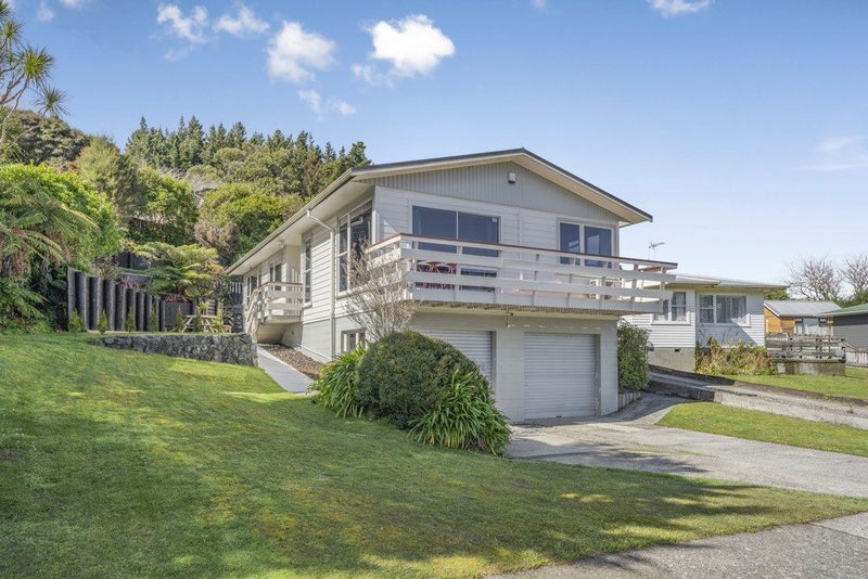 16 Mataura Grove, Wainuiomata, Lower Hutt - Carousel 1
