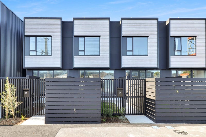 12A Tory Street, Petone, Lower Hutt - Carousel 1