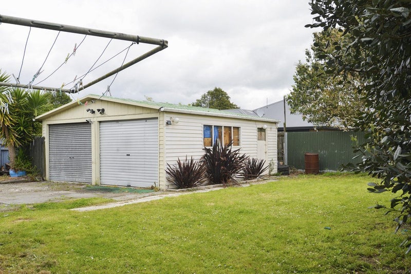 17 Fisher Place, Carterton - Carousel 19