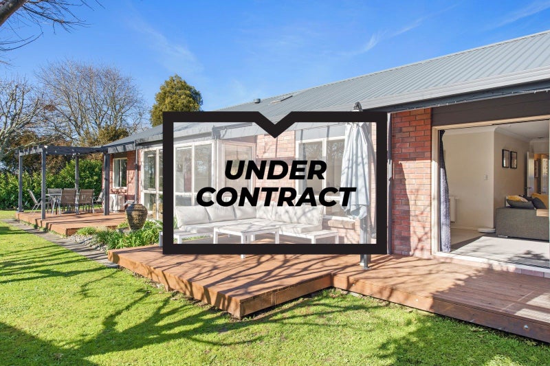 15 Halcione Close, Flagstaff, Hamilton - Carousel 1