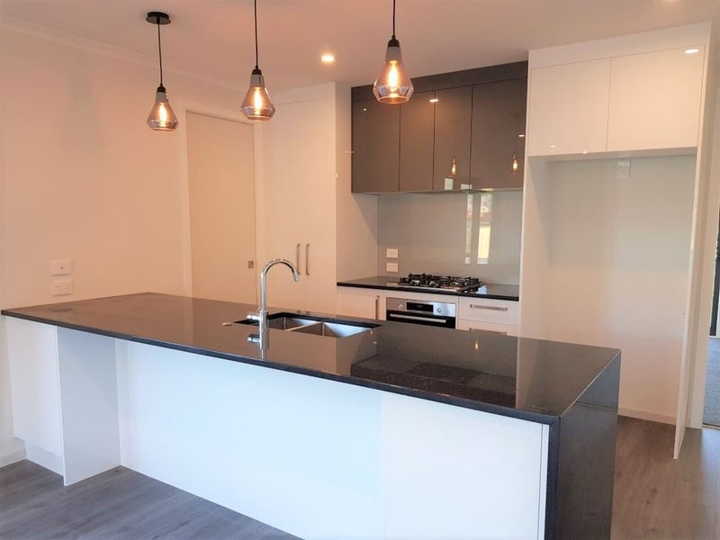 138B John Burke Drive, Aotea, Porirua - Carousel 1