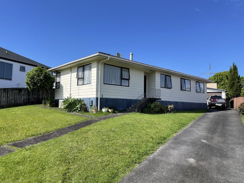 71 Marendellas Drive, Bucklands Beach, Auckland - Carousel 1