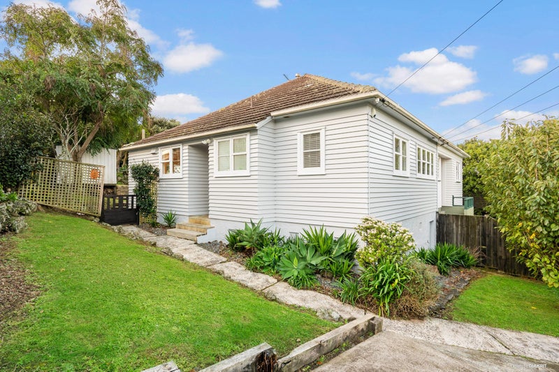 81 Namata Road, One Tree Hill, Auckland - Carousel 1