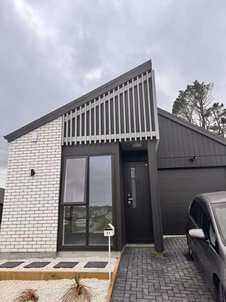 37 Puhikawa Street, Massey, Auckland - Carousel 1