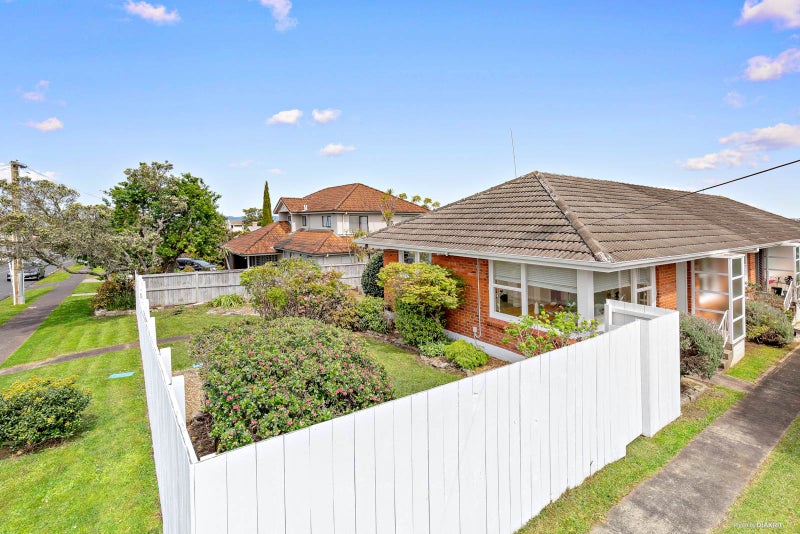 1/51 Jutland Road, Hauraki, Auckland - Carousel 1