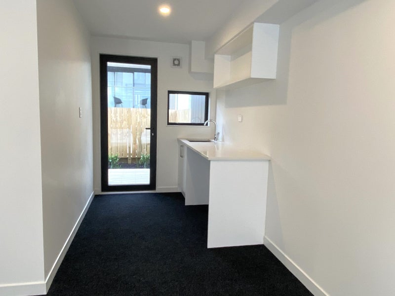 6/12 Onewa Road, Northcote Point, Auckland - Carousel 13