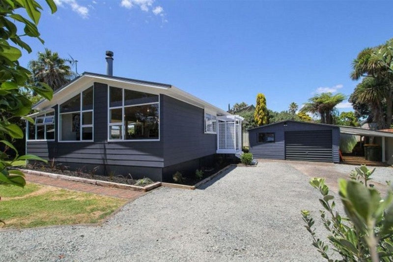 11 Taihiki Road, Clarks Beach, Clarks Beach - Carousel 2