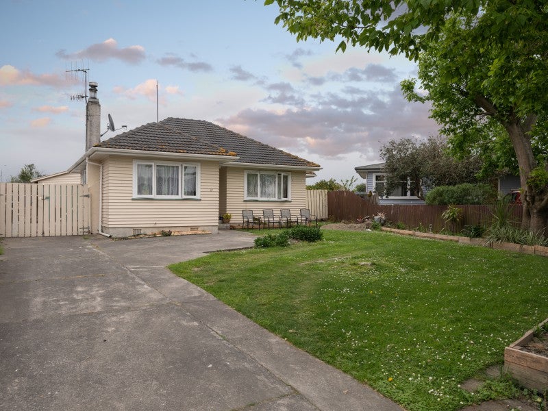 27 Hillary Crescent, Maraenui, Napier - Carousel 1