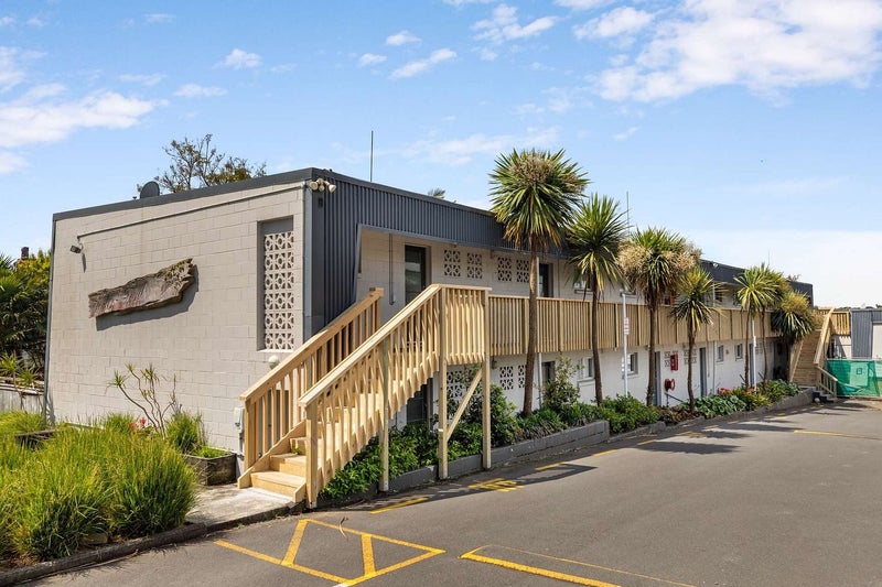 10/32 Blockhouse Bay Road, Avondale, Auckland - Carousel 1