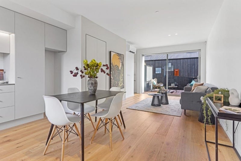 5/16 Hurley Street, Christchurch Central, Christchurch - Carousel 1