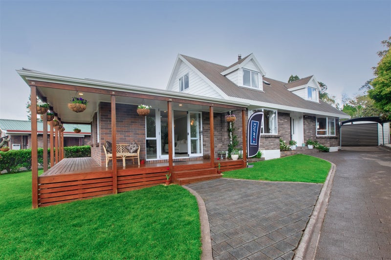 42 Splitt Avenue, Glenview, Hamilton - Carousel 1